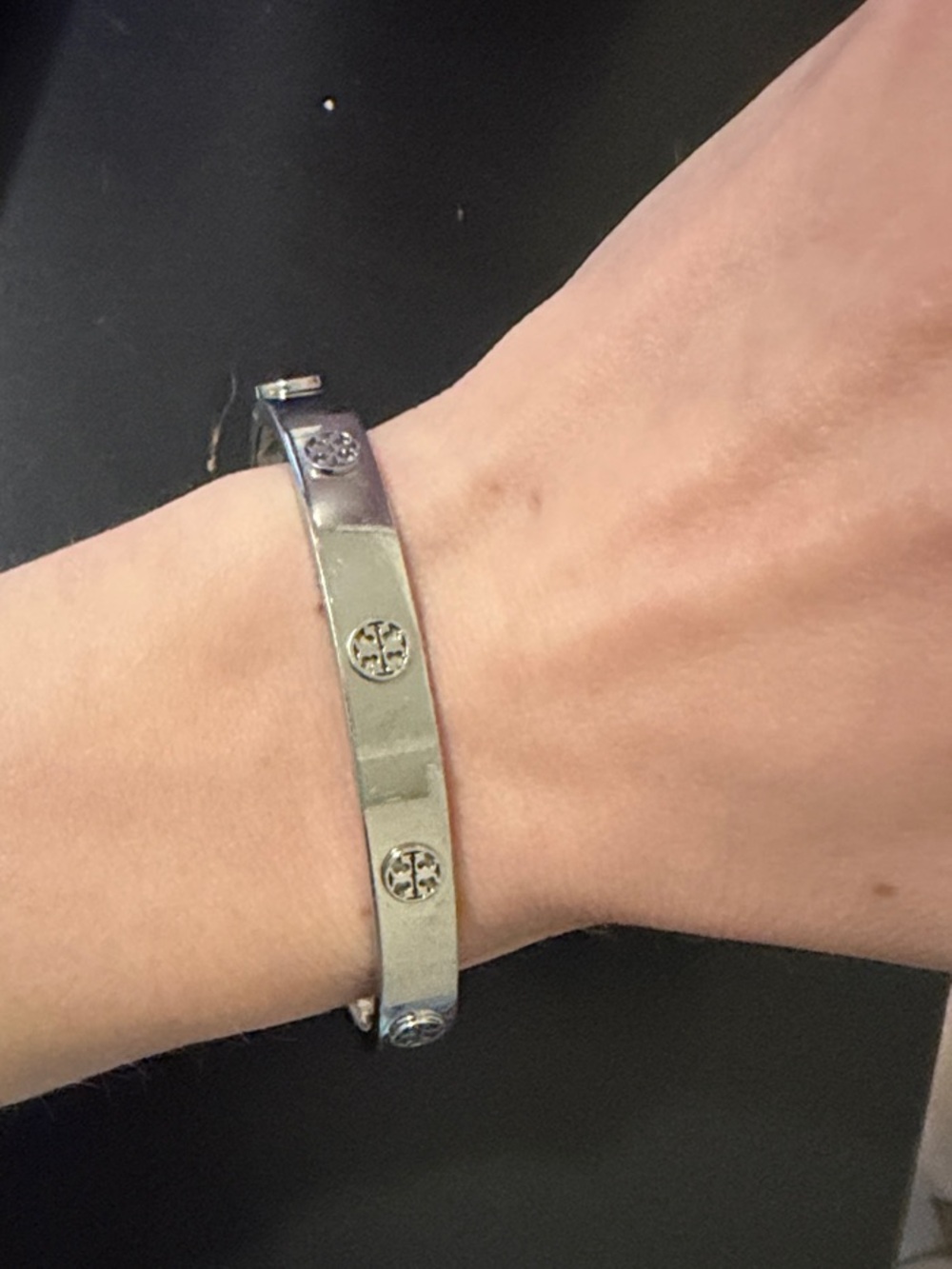 Tory Burch Silver Logo-Stud Slim Bangle